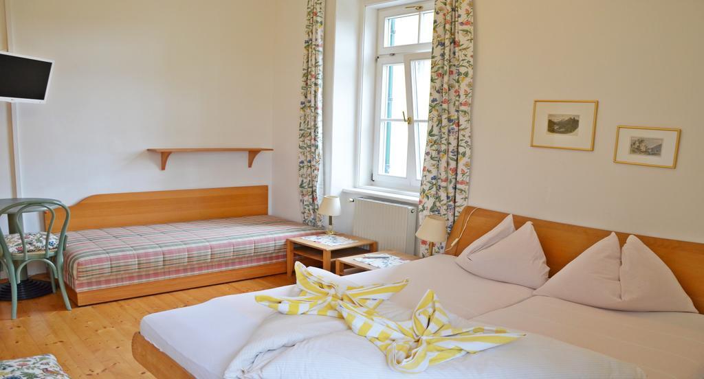 Hotel Seehof Maria Woerth Ngoại thất bức ảnh
