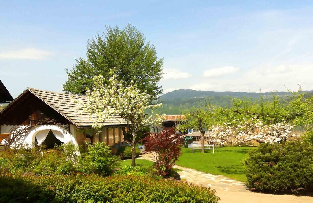Hotel Seehof Maria Woerth Ngoại thất bức ảnh